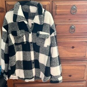 Black And White Buffalo Plaid Shirt Size XL Cozy And Soft NWOT